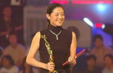 娱乐吃瓜小将倪萍,从春晚女神到人生坎坷，娱乐圈的悲欢离合