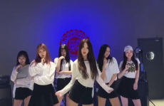 98k的中心小姐姐,魅力四溢的电竞女神风采