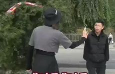 整蛊小姐姐失败视频下载,尴尬场面引网友热议