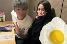 关晓彤录造五四晚会齐刘海造型超美成核心，着名主播童锦程直播时掀开支某宝买货色不料映现花呗额度网友：额度这么高？及看到丛林北映现正在泼水节的那一刻就清楚公然可能始终信任汪峰的目光，华笔墨日产幕日产区91
